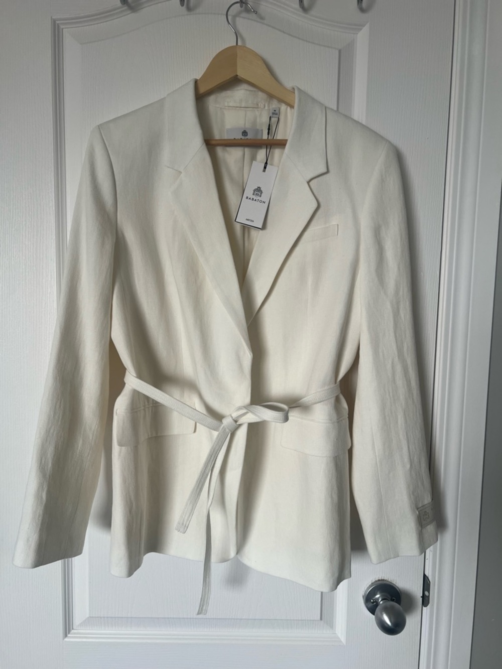 Aritzia Babaton Citadel Belted Blazer Jacket - Women